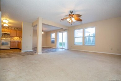 Living/ Kitchen/ Breakfast room.