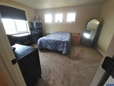 6105 NE Chandra Ct, Albany, OR 97321 - photo 6