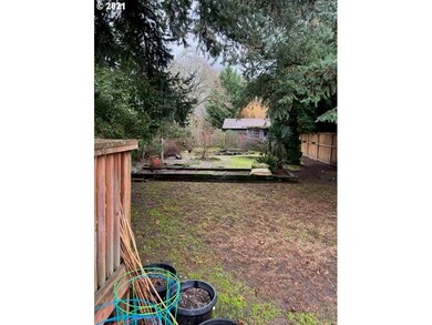 2136 Rocky Ln, Eugene, OR 97401 - photo 6