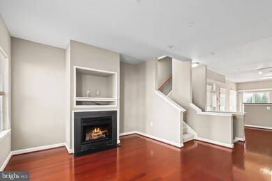 42526 Mayflower Terrace, Ashburn, VA 20148 - photo 6