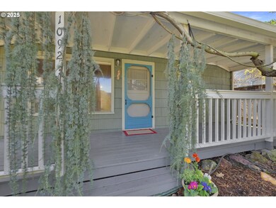 1092 Horn Ln, Eugene, OR 97404 - photo 3