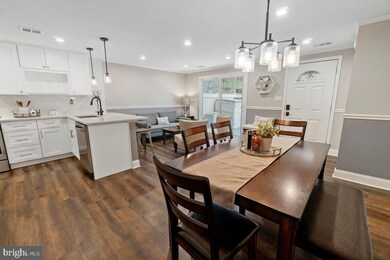 9417 Chadburn Place, Montgomery Village, MD 20886 - photo 5