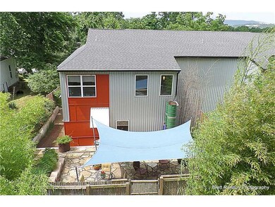 322 E Huntsville Rd unit B, Fayetteville, AR 72701 - photo 5