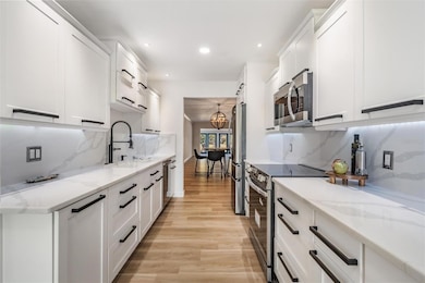 127 Boca Ciega Point Blvd N, Saint Petersburg, FL 33708 - photo 2