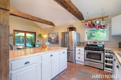 1413 Grand River Dr-69-11