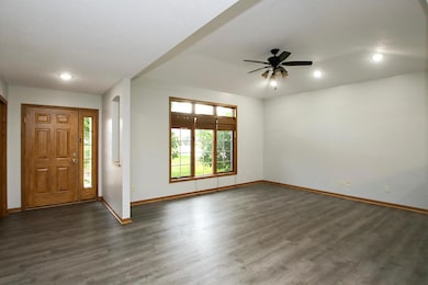 316 20th St W, Glencoe, MN 55336 - photo 4