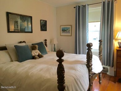 Bedroom 1 The Knolls