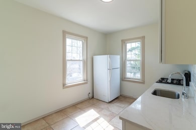100 Potter St unit 4, Haddonfield, NJ 08033 - photo 4