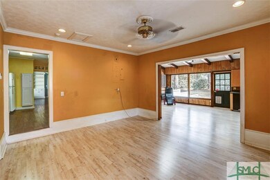 321 Grady Street: Dining Room