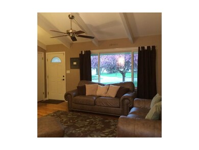 Wood floors and vaulted ceilings are just the begi