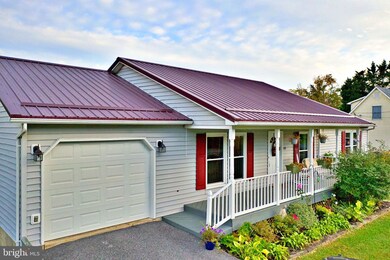 509 Upshur Dr, Inwood, WV 25428 - photo 3