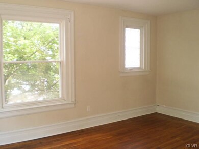 1752 W Linden St unit 2, Allentown, PA 18104 - photo 3