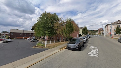 101 W 2nd St, Madison, IN 47250 - photo 5