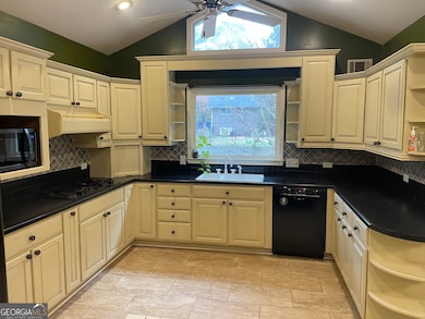 920 Sugar Creek Dr SE, Conyers, GA 30094 - photo 6