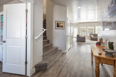 3084 Holly Dr St George UT-large-004-030