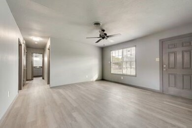 1228 Cleveland St, Greenville, TX 75401 - photo 3