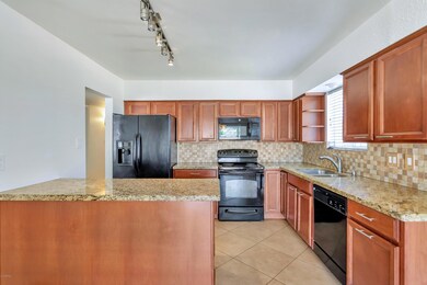 1534ECrescentCir (6)