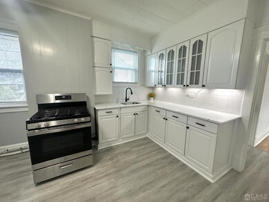 149 Grenville St unit 2, Woodbridge, NJ 07095 - photo 7