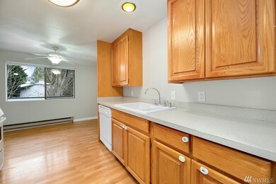 8303 212th St SW unit 5, Edmonds, WA 98026 - photo 6