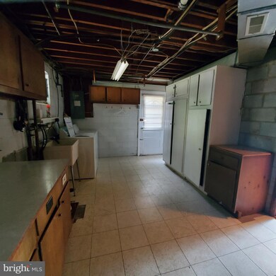 4204 Landgreen St, Rockville, MD 20853 - photo 7