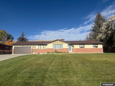 2002 Happy Hollow Cir, Rawlins, WY 82301 - photo 2