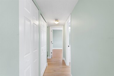 6262 Emerson Ave S unit 21, Gulfport, FL 33707 - photo 5