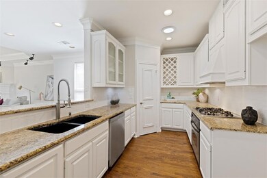 5738 Vickery Blvd, Dallas, TX 75206 - photo 3