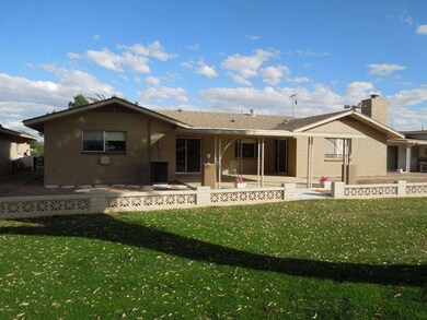 Dreamland Villa - Community Tour 038