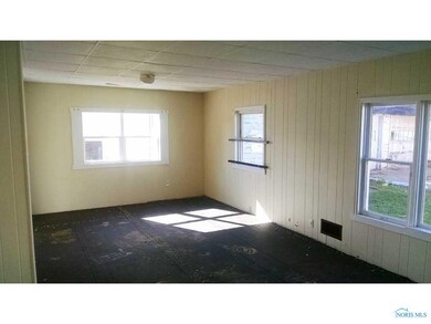 Living Room. Unit 2