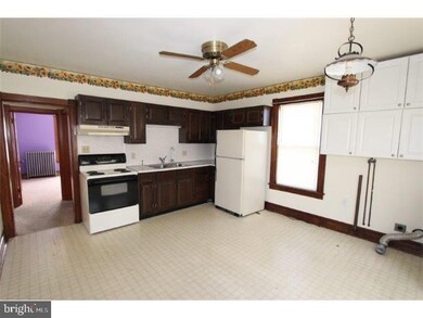 1035 W Main St, New Holland, PA 17557 - photo 6