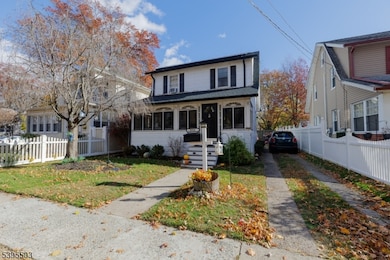 935 Thorn St, Rahway, NJ 07065 - photo 2