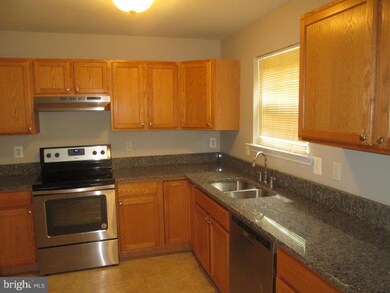 5520 Fishermens Ct, Clinton, MD 20735 - photo 7