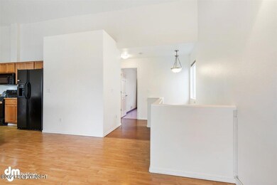 06-Hallway_KC_03745