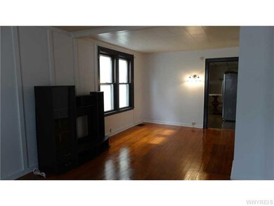 Living Room. Lower unit