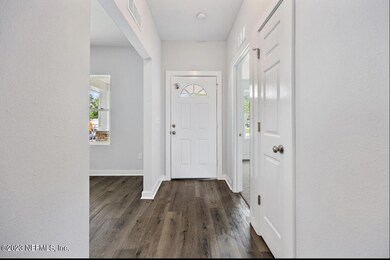 2901 Brackridge Blvd E, Jacksonville, FL 32216 - photo 3