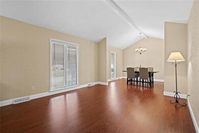 925 NW 13th St, Blue Springs, MO 64015 - photo 5