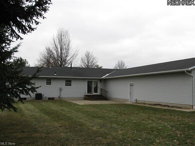 Back view of 5710 Perry Hills Dr.