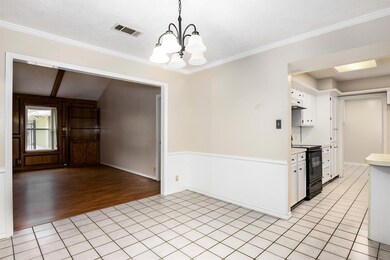 18819 Meadow Ln, Tomball, TX 77377 - photo 6