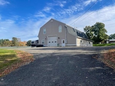 1940 Barre Rd, New Braintree, MA 01531 - photo 3