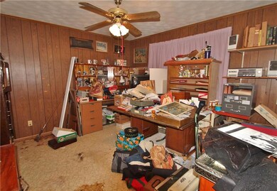 Master bedroom of 500 Houma with bath