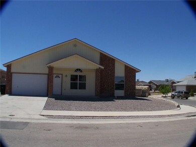 14300 Venecia Dr, El Paso, TX 79928 - photo 2