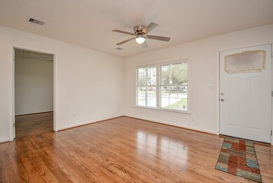 6422 Sherwood Dr, Houston, TX 77021 - photo 5