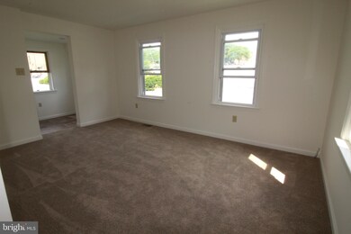 227 Grant St, New Holland, PA 17557 - photo 5