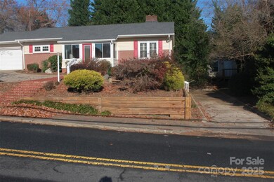 284 Maple St, Rutherfordton, NC 28139 - photo 6