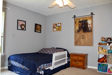 8341 Grand Trevi Dr unit 6002, Louisville, KY 40228 - photo 7