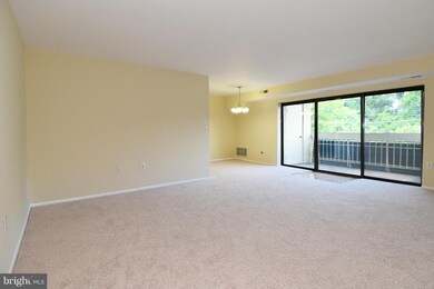 Lafayette Park unit 504, Falls Church, VA 22041 - photo 2