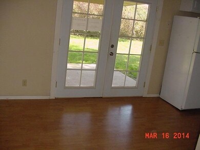 1126 SW Spruce St, Grants Pass, OR 97526 - photo 3