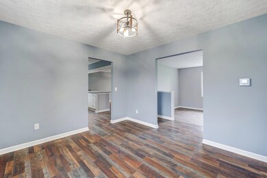 6933 Kyles Station Rd, Liberty Township, OH 45044 - photo 7