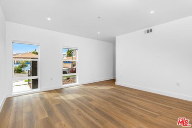 5722 Fulcher Ave unit 1, Los Angeles, CA 91601 - photo 6