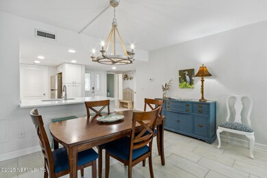 18-web-or-mls-2080 Beachwood Rd_34